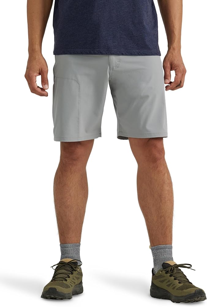 ATG by Wrangler Men's Regular Fit Performance Comfort Short