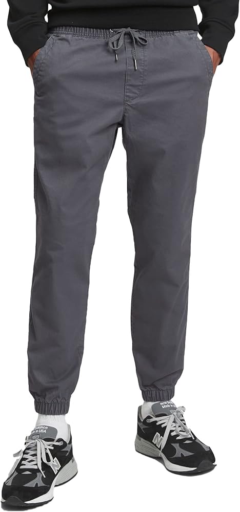 GAP Men's Essential Jogger Pant