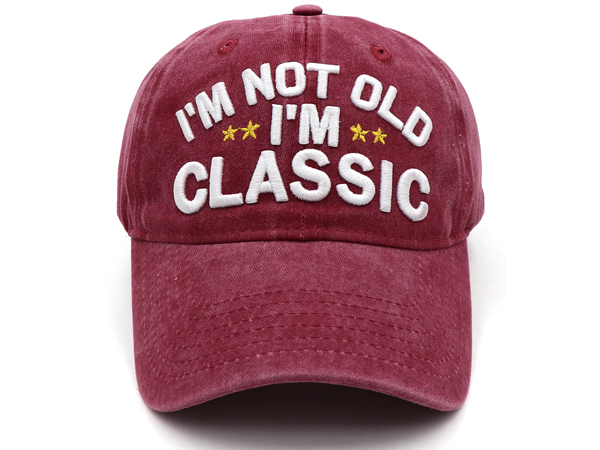 winered classic hat