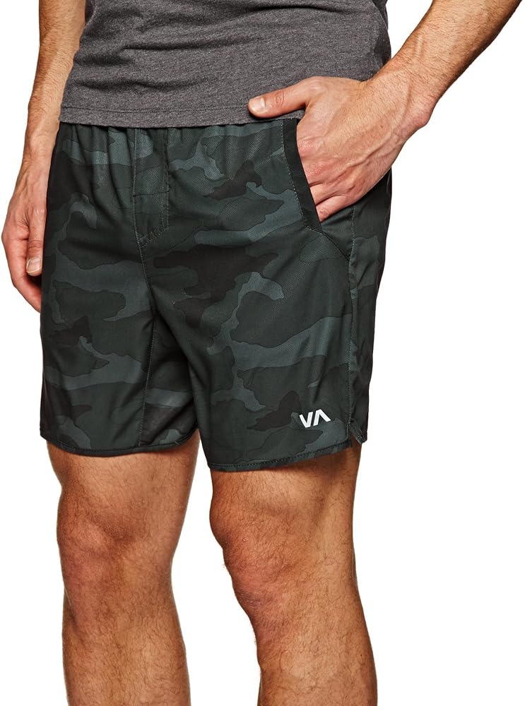 RVCA Yogger III Walk Shorts Medium Camo