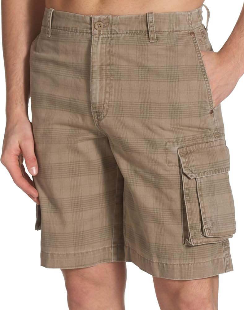 IZOD Men's Tea Stained Plaid Cargo Short